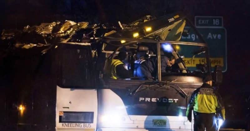 Происшествия: Автобус со школьниками попал в ДТП на Лонг-Айленде: более 40 человек получили травмы