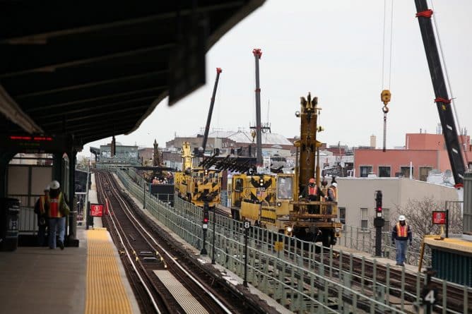 Локальные новости: Линия M в метро Нью-Йорка возобновила работу после реконструкции