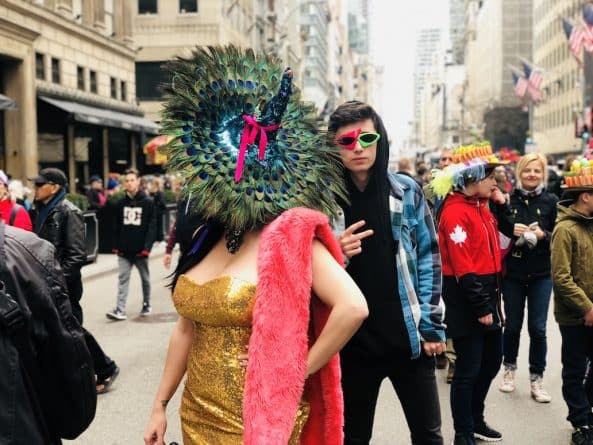 Афиша: Пасхальный парад шляп в Нью-Йорке: фотоотчет