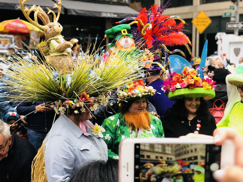 Афиша: Пасхальный парад шляп в Нью-Йорке: фотоотчет рис 27