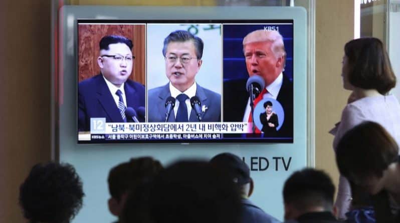 В мире: Ким Чен Ын станет первым лидером КНДР, который пересечет границу с Южной Кореей