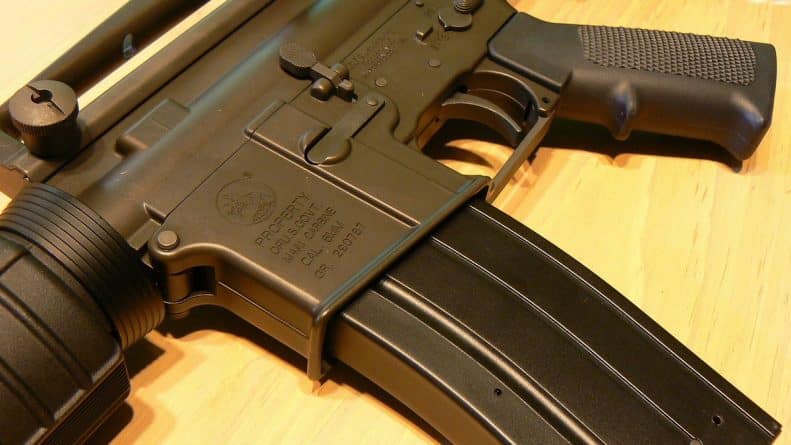 Закон и право: Запрет на винтовки AR-15 не противоречит Второй поправке