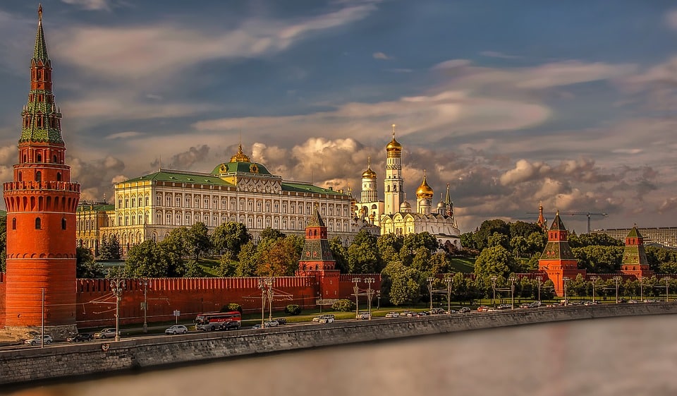 Колонки: russia sanctions moscow kremlin
