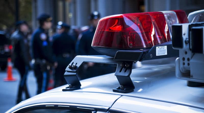 Происшествия: В Нью-Йорке полиция расстреляла мужчину с трубой, приняв ее за оружие
