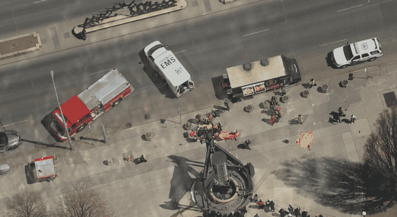 В мире: Водитель фургона намеренно сбил группу пешеходов в Торонто: 9 погибших, 16 раненых