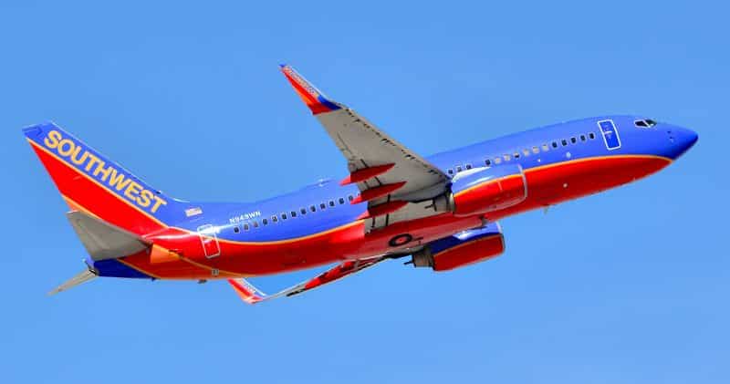 Путешествия: В салоне самолета Southwest Airlines во время полета произошла разгерметизация