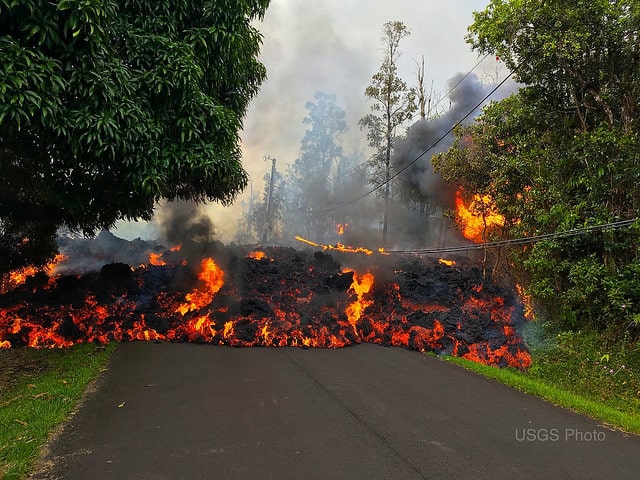 Колонки: Hawaii Volcano Kīlauea lava