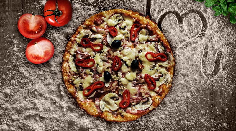 Локальные новости: JetBlue будет бесплатно доставлять пиццу из Нью-Йорка в Лос-Анджелес