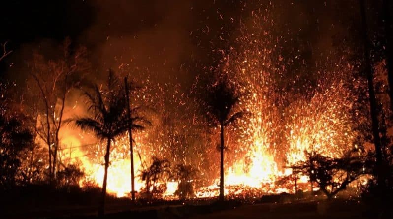 Происшествия: Извержение вулкана на Гавайях: лава уничтожает все больше домов