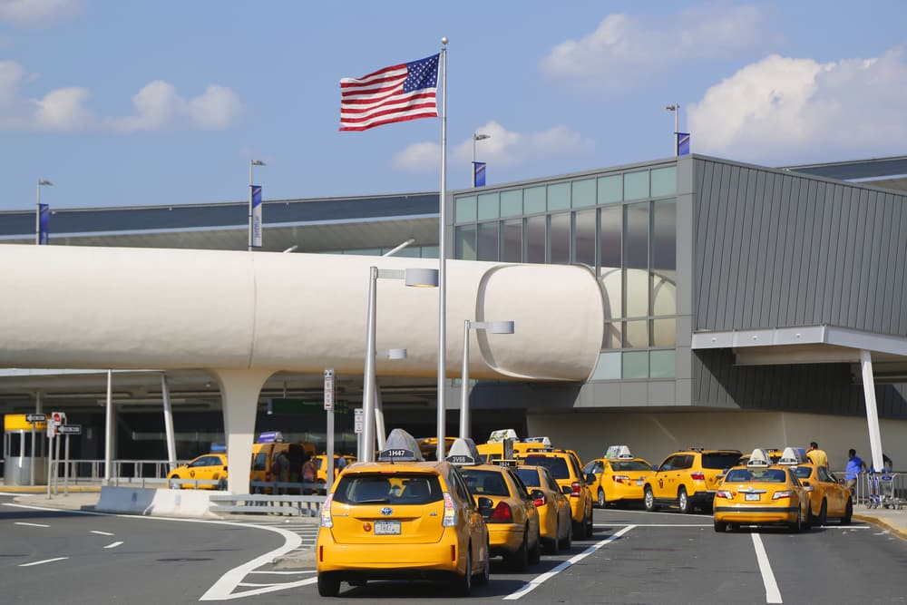 Путешествия: Ворота в США: Все что нужно знать про аэропорт JFK в Нью-Йорке