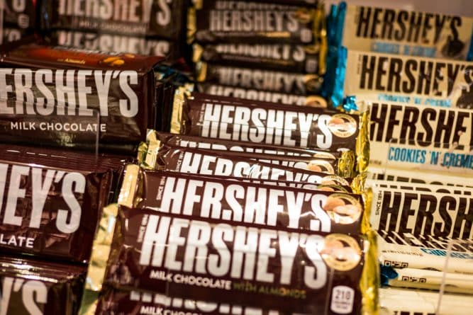 Колонки: Почему американский шоколад пахнет рвотой