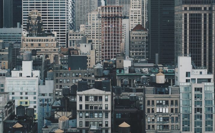 Недвижимость: В Нью-Йорке повысят плату за жилье со стабилизированной рентой