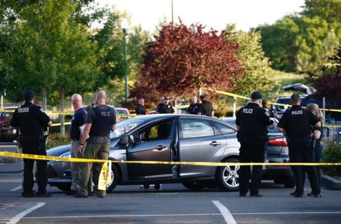 Происшествия: Покупатель Walmart застрелил вооруженного пьяницу, который ранил двоих и пытался угнать авто