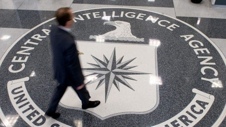 Закон и право: Экс-работника ЦРУ обвинили в крупнейшем сливе секретной информации за всю историю агентства