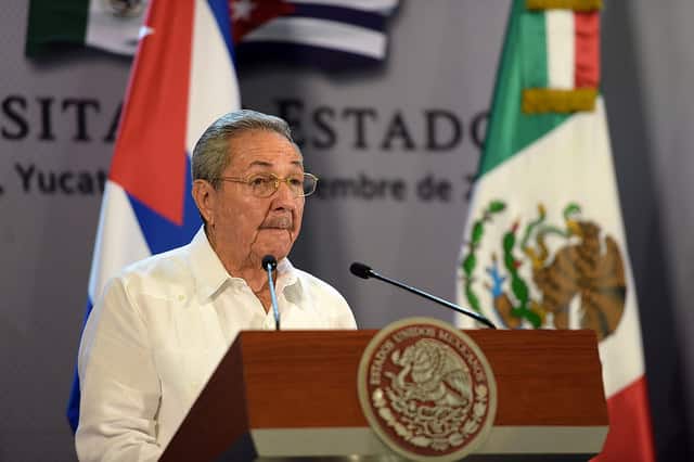 Политика: Рауль Кастро предложил убрать из конституции «коммунизм» и разрешить однополые браки