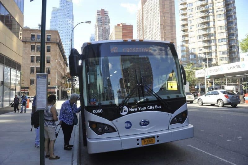 Локальные новости: M42 автобус MTA