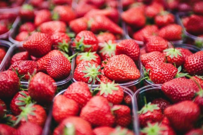 Здоровье: В каких овощах и фруктах в 2018 году больше всего пестицидов