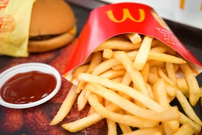 Локальные новости: McDonald’s раздает бесплатный картофель фри до конца года