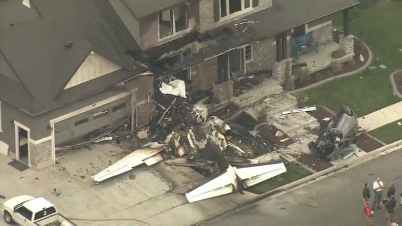 Происшествия: Американец угнал самолет и врезался на нем в дом, где находились его жена и ребенок