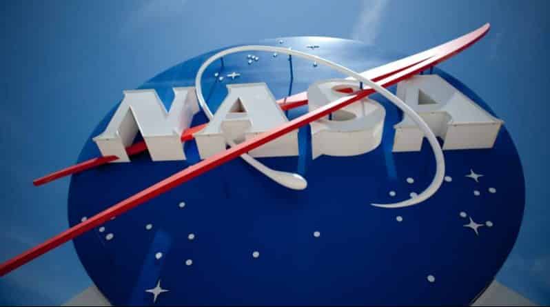 Наука: Стажерку NASA, не проработавшую и дня, уволили после нецензурного твита