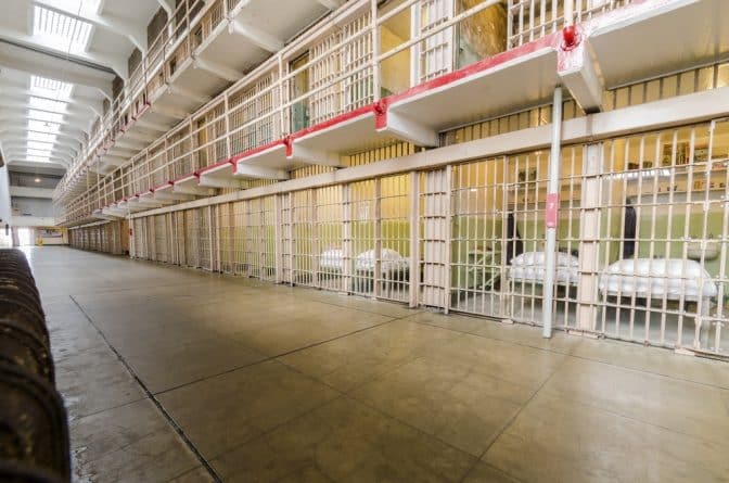 Локальные новости: В калифорнийских тюрьмах растет число индийцев, прибывших в поисках убежища