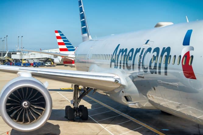 Происшествия: В туалете самолета American Airlines нашли недоношенный плод