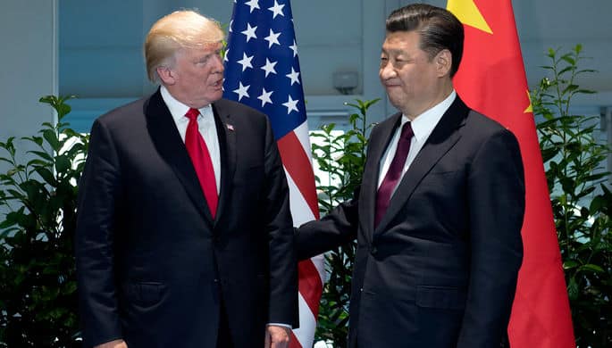 Экономика и финансы: Как отразится торговая война с Китаем на простых американцах и какие товары подорожают