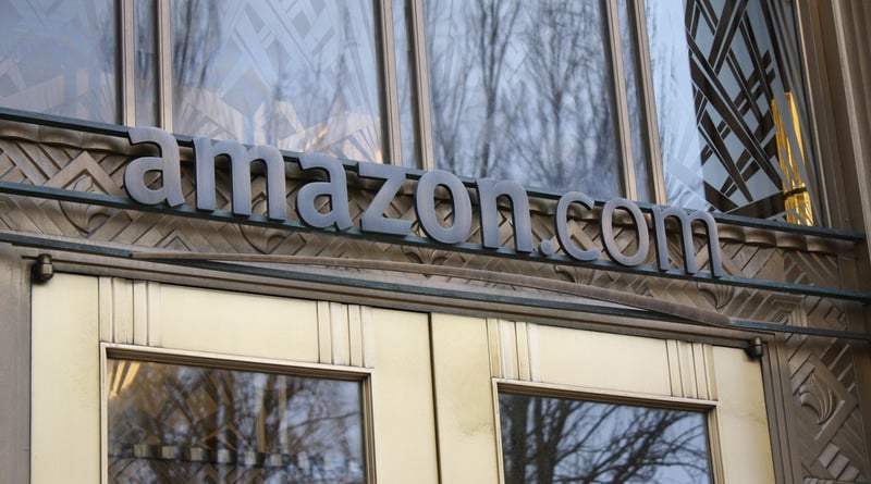 Бизнес: Стоимость Amazon превысила триллион долларов