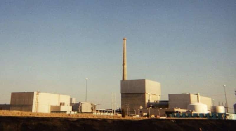 Экономика и финансы: Сегодня закроется старейшая атомная электростанция США