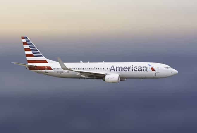 Путешествия: Вслед за багажным сбором American Airlines поднимает цены на алкоголь