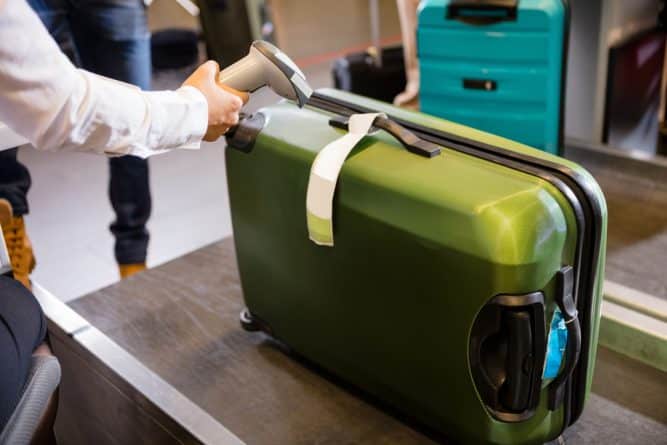 Локальные новости: United Airlines повышает стоимость перевозки багажа до $30 — вслед за JetBlue