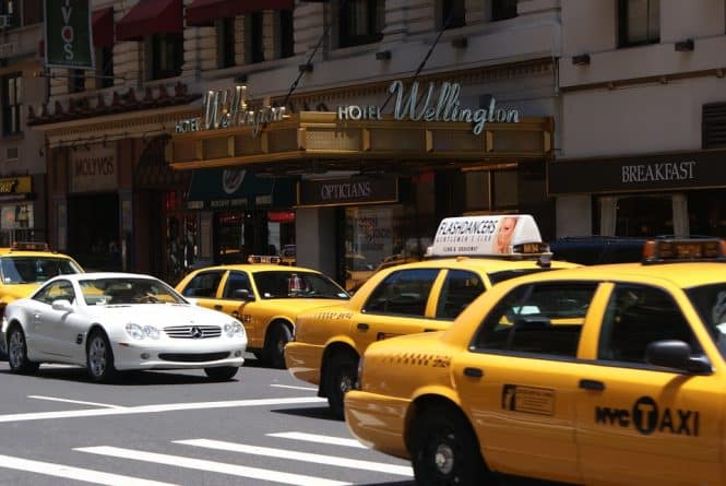 Локальные новости: Из Манхэттена в JFK — за $54: NYC Taxi запустило мобильное приложение