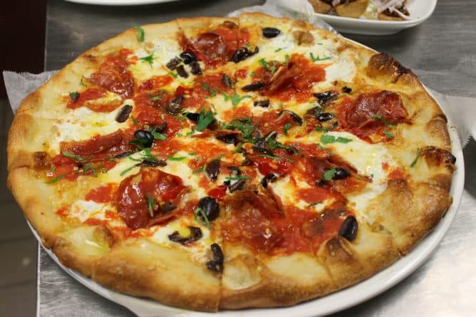 Локальные новости: Slice Out Hunger: завтра в Нью-Йорке можно будет купить кусок любимой пиццы за доллар