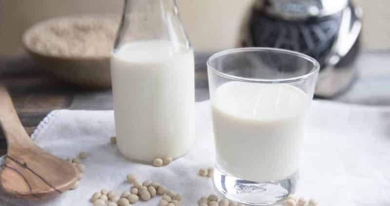 Бизнес: Водка из молока? 1 ноября выйдет в продажу алкогольный напиток на основе лактозы