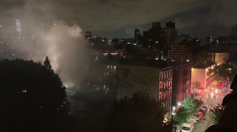 Происшествия: Пожар в Манхэттене: есть пострадавшие, 5 домов эвакуировали и закрыли школы