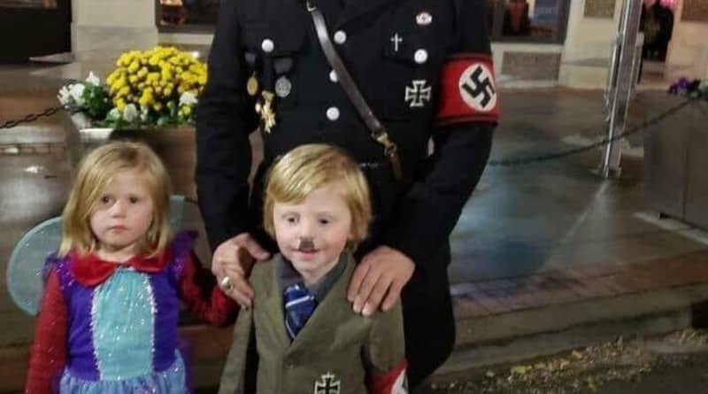 Происшествия: Отец на Хеллоуин нарядил сына Гитлером, а сам надел форму СС