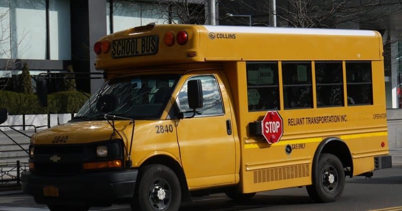 Локальные новости: Городской совет предлагает установить GPS во всех школьных автобусах Нью-Йорка
