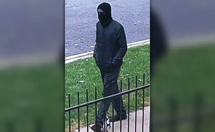 Происшествия: Чикаго терроризирует убийца в маске, за его поимку назначено вознаграждение — $16000
