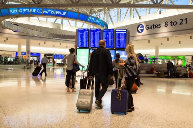 Локальные новости: В аэропортах Нью-Йорка наконец-то будет бесплатный высокоскоростной Wi-Fi