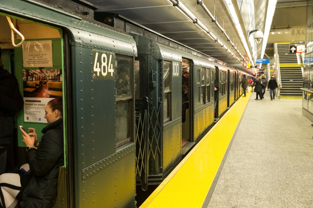 Локальные новости: New York Transit Museum запускают винтажные поезда к Хэллоуину рис 2