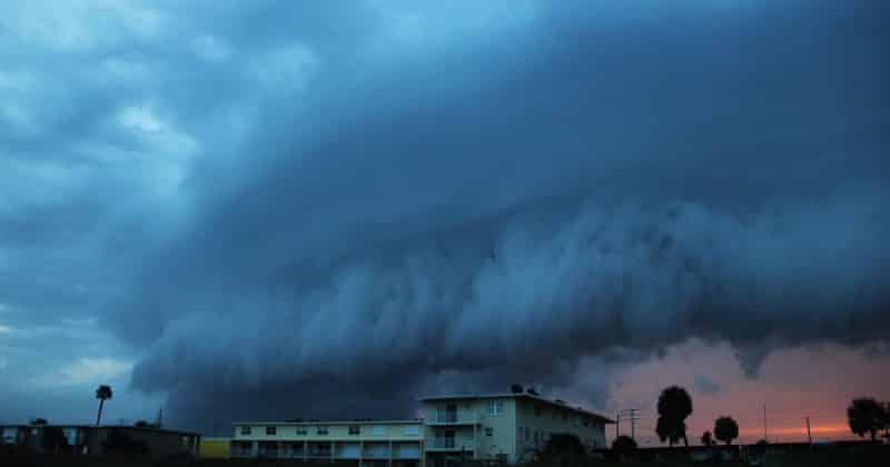 Погода: В 26 округах Флориды объявили чрезвычайное положение из-за шторма «Майкл»