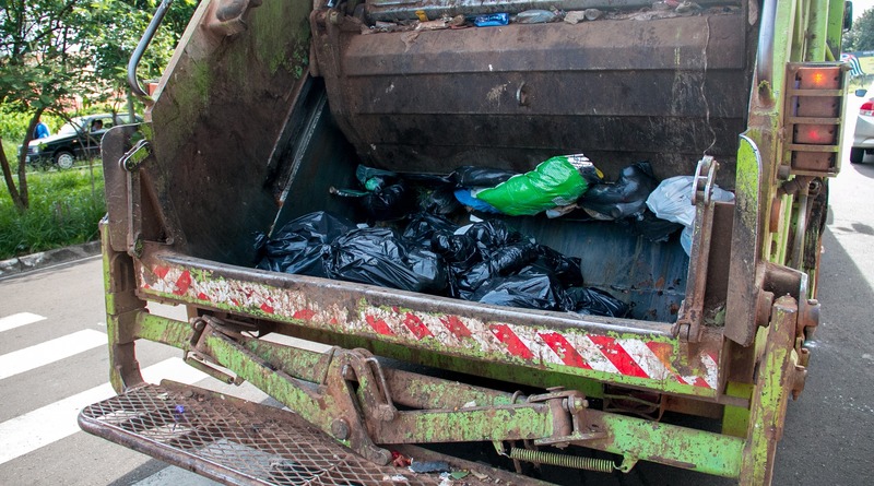 Локальные новости: Полиция Нью-Йорка взялась за опасные частные «мусоровозы-убийцы»