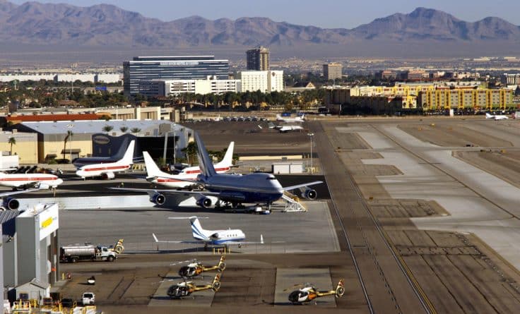 Происшествия: Инцидент в аэропорту Лас-Вегаса поставил под угрозу жизни нескольких сотен пассажиров