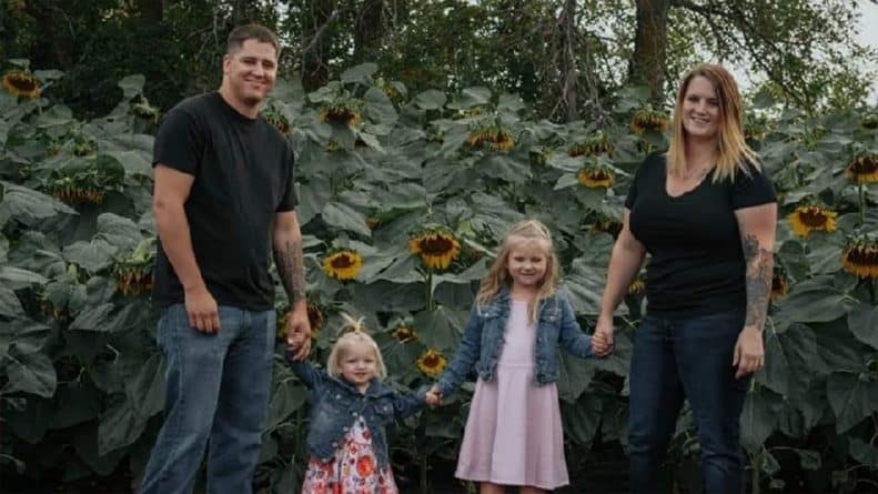 Происшествия: Пропавший сержант ВВС, его жена и 2 дочери погибли в аварии в День благодарения