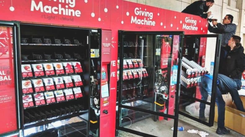 Локальные новости: В Нью-Йорке на улицах появились благотворительные торговые автоматы