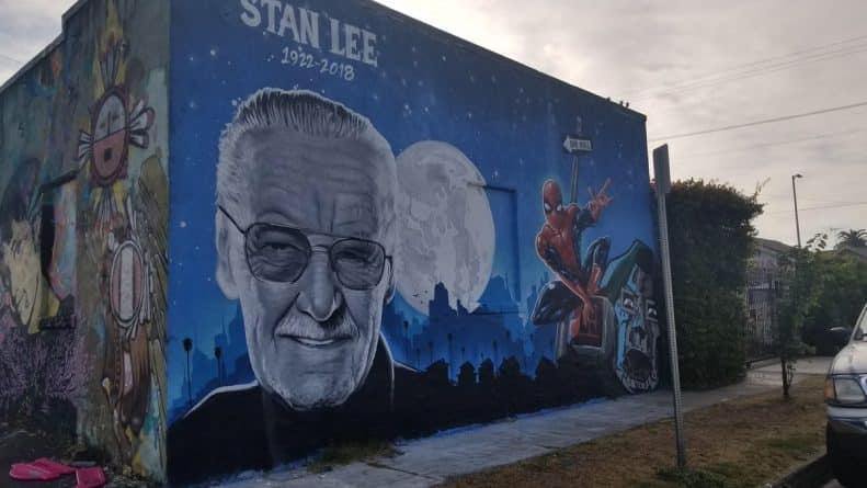 Искусство: На одной из улиц в Южном Лос-Анджелесе появился мурал в память о Стэне Ли 