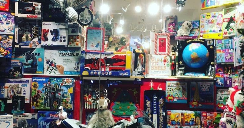 Путешествия: Старейший в Нью-Йорке магазин игрушек радует своих посетителей с 1931 года