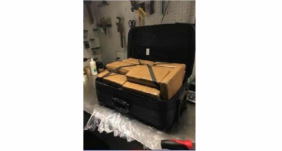 Происшествия: В аэропорту JFK обнаружили чемодан с 45 кг кокаина на ,3 млн