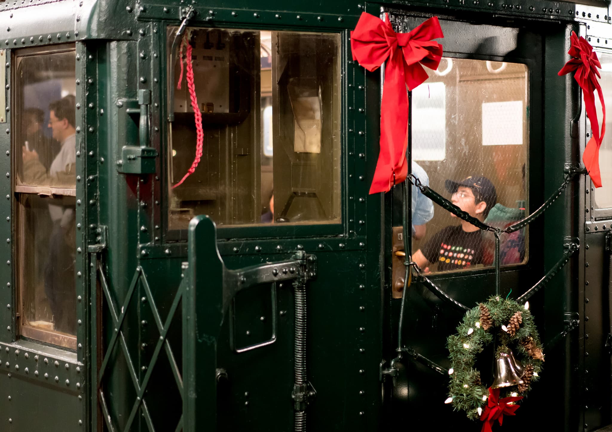 Локальные новости: Праздничные винтажные вагоны метро возвращаются в Манхэттен в ноябре