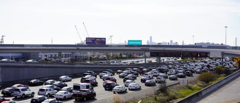 Экономика и финансы: В Калифорнии самые плохие дороги и больше всего аварий со смертельным исходом